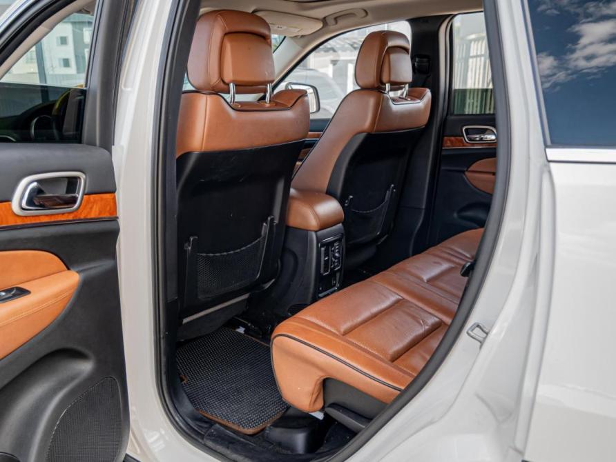 Jeep Grand Cherokee IV (WK2) Краснодар  - изображение 11