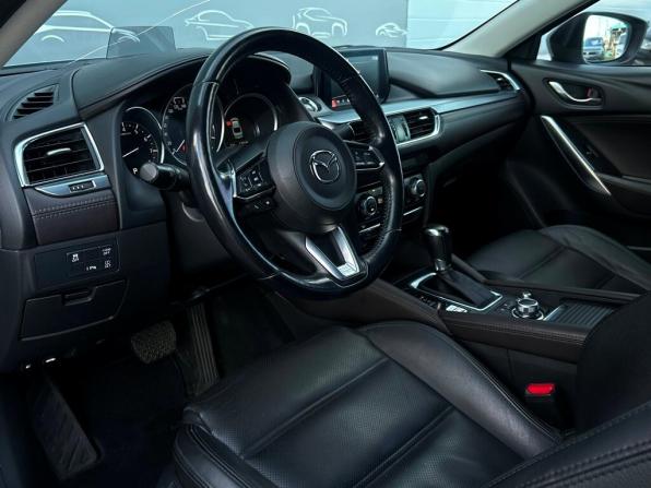Mazda 6 III (GJ) Рестайлинг с пробегом 2018 года, цена 1 798 400 рублей, 179748 км, седан, Автокод Объявления