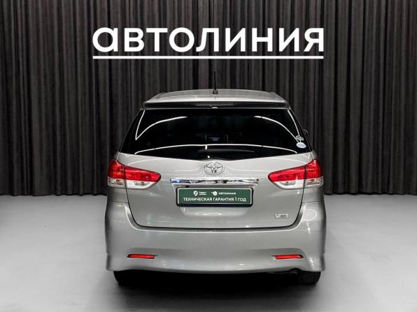 Toyota Wish II с пробегом 2011 года, цена 1 190 000 рублей, 174321 км, минивэн, Автокод Объявления