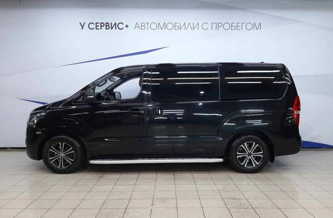Hyundai H-1 II Рестайлинг 2 с пробегом 2018 года, цена 2 629 000 рублей, 148943 км, минивэн, Автокод Объявления