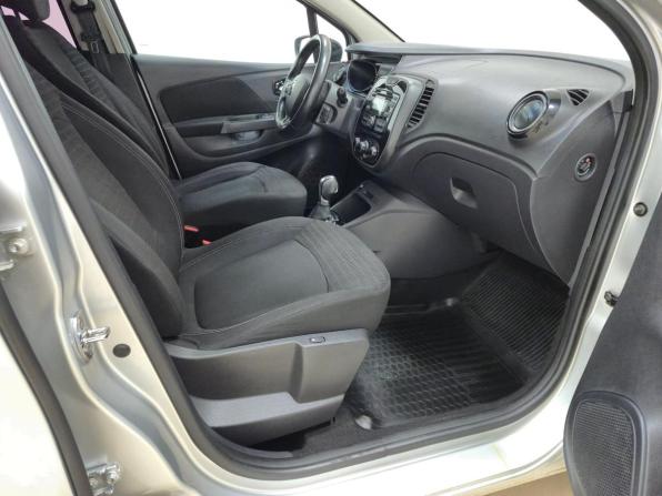 Renault Kaptur I с пробегом 2017 года, цена 1 280 000 рублей, 74741 км, внедорожник, Автокод Объявления