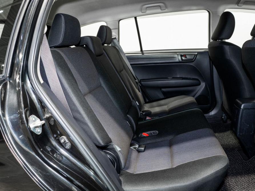 Toyota Corolla XI (E160 E170 E180) Рестайлинг 1 Чита  - изображение 5