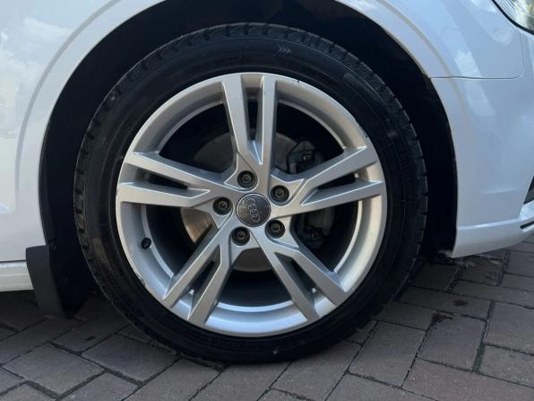 Audi A3 III (8V) Рестайлинг с пробегом 2019 года, цена 2 350 000 рублей, 40275 км, седан, Автокод Объявления