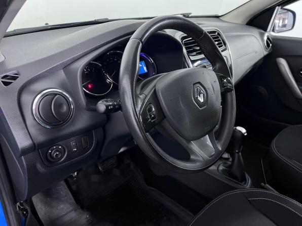 Renault Sandero II с пробегом 2016 года, цена 925 000 рублей, 90239 км, хэтчбек, Автокод Объявления