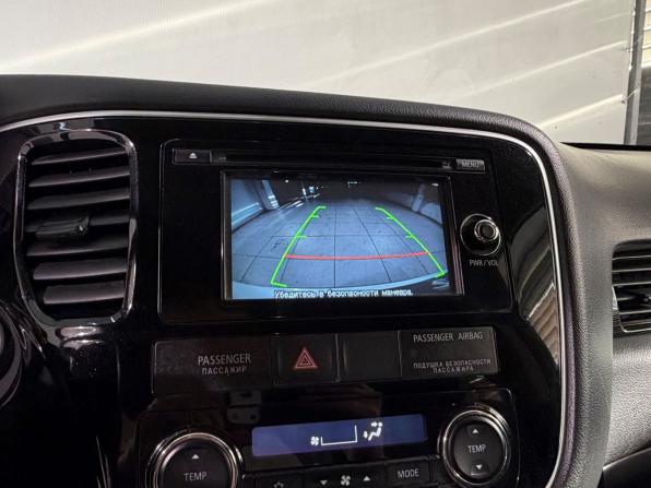Mitsubishi Outlander III Рестайлинг 2 с пробегом 2016 года, цена 1 699 800 рублей, 88000 км, внедорожник, Автокод Объявления