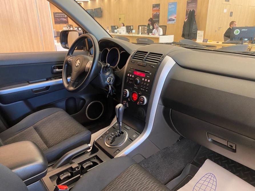 Suzuki Grand Vitara II Рестайлинг 2 Санкт-Петербург  - изображение 15
