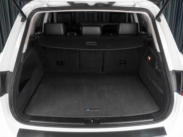 Volkswagen Touareg II с пробегом 2013 года, цена 2 564 000 рублей, 217891 км, внедорожник, Автокод Объявления