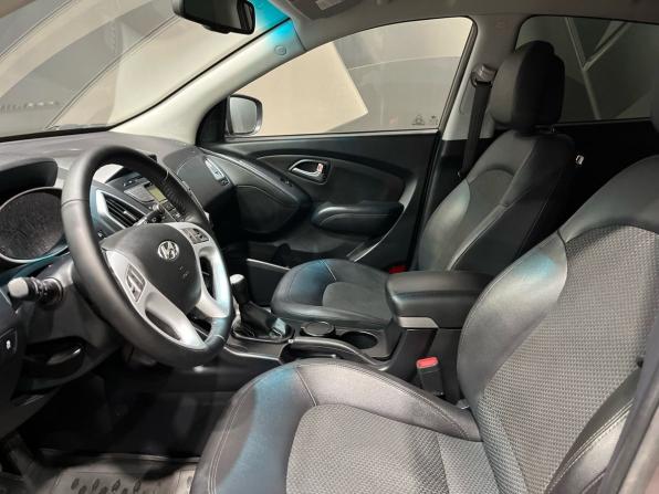 Hyundai ix35 I с пробегом 2012 года, цена 950 000 рублей, 174252 км, внедорожник, Автокод Объявления
