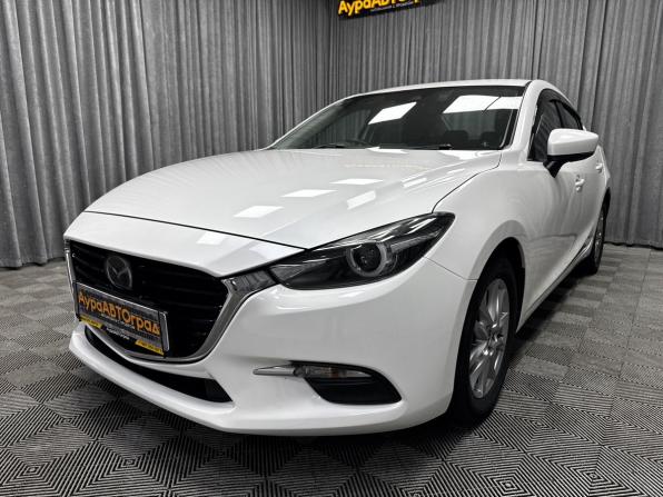 Mazda Axela III Рестайлинг с пробегом 2017 года, цена 1 570 000 рублей, 95146 км, седан, Автокод Объявления