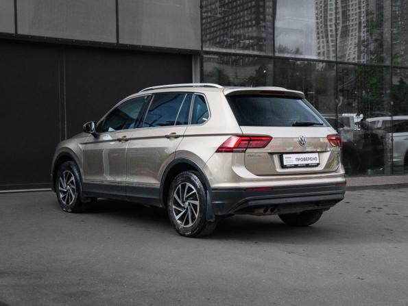 Volkswagen Tiguan II с пробегом 2018 года, цена 1 998 000 рублей, 181667 км, внедорожник, Автокод Объявления