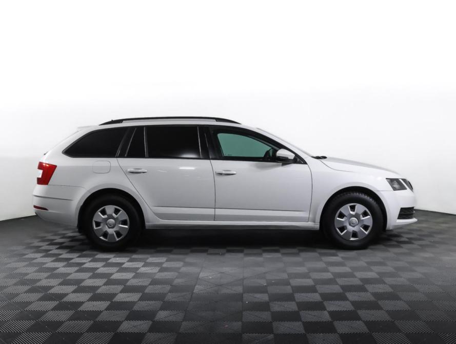 Skoda Octavia III (A7) Рестайлинг Москва  - изображение 4