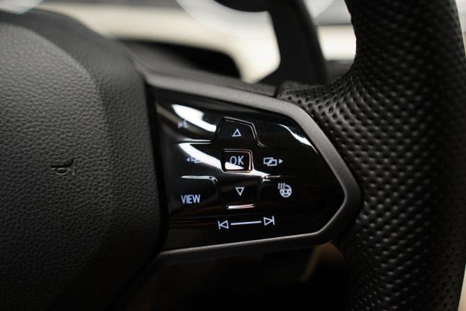 Volkswagen Passat B8 с пробегом 2019 года, цена 2 590 000 рублей, 144000 км, седан, Автокод Объявления