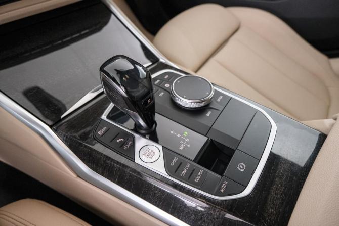 BMW 3 серии VII (G2x) с пробегом 2020 года, цена 3 199 000 рублей, 88000 км, седан, Автокод Объявления