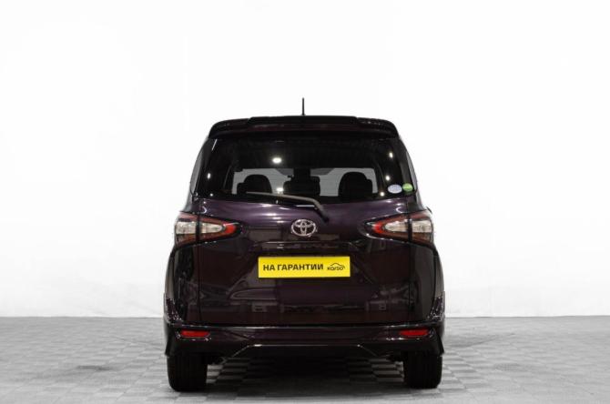 Toyota Sienta II с пробегом 2017 года, цена 1 439 000 рублей, 70500 км, компактвэн, Автокод Объявления