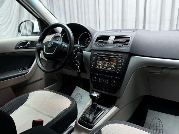 Skoda Yeti I с пробегом 2011 года, цена 1 099 000 рублей, 182059 км, внедорожник, Автокод Объявления