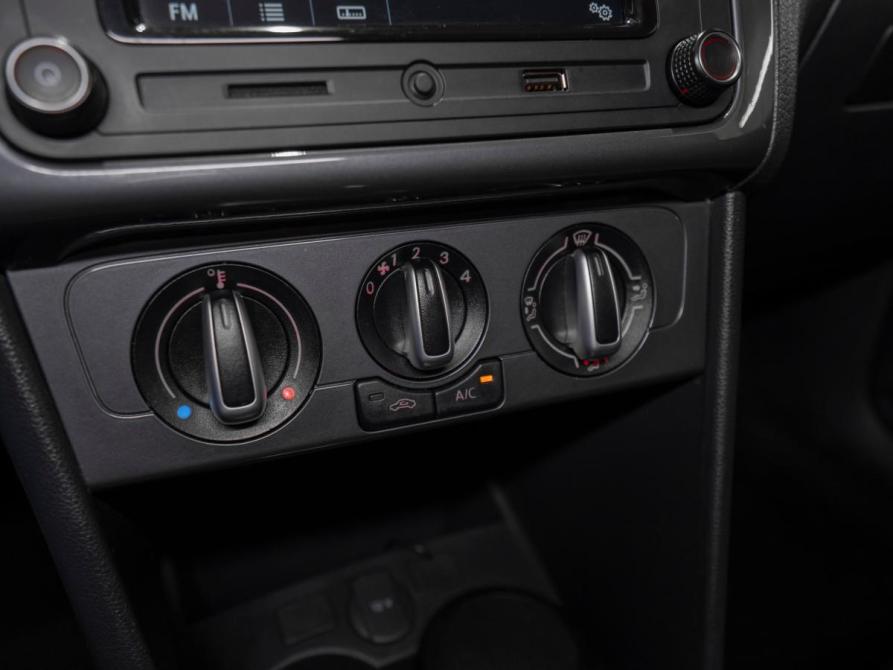 Volkswagen Polo V Рестайлинг Москва  - изображение 16