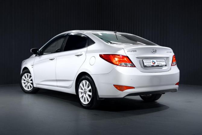 Hyundai Solaris I Рестайлинг с пробегом 2014 года, цена 749 000 рублей, 165947 км, седан, Автокод Объявления