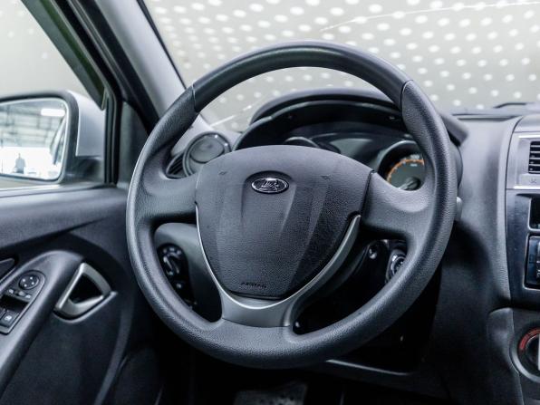 Lada (ВАЗ) Granta I Рестайлинг с пробегом 2022 года, цена 750 000 рублей, 36518 км, лифтбек, Автокод Объявления