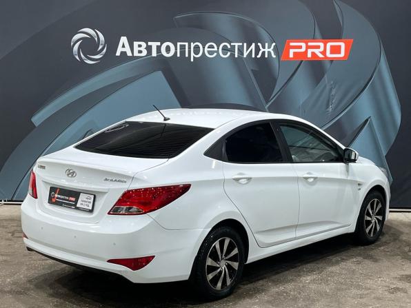 Hyundai Solaris I Рестайлинг с пробегом 2015 года, цена 850 000 рублей, 157260 км, седан, Автокод Объявления