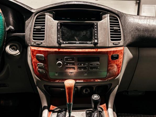 Lexus LX II Рестайлинг с пробегом 2002 года, цена 1 595 948 рублей, 399552 км, внедорожник, Автокод Объявления