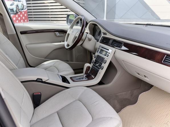 Volvo XC70 II с пробегом 2008 года, цена 1 148 000 рублей, 220146 км, универсал, Автокод Объявления