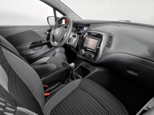 Renault Kaptur I с пробегом 2018 года, цена 1 540 000 рублей, 98882 км, внедорожник, Автокод Объявления
