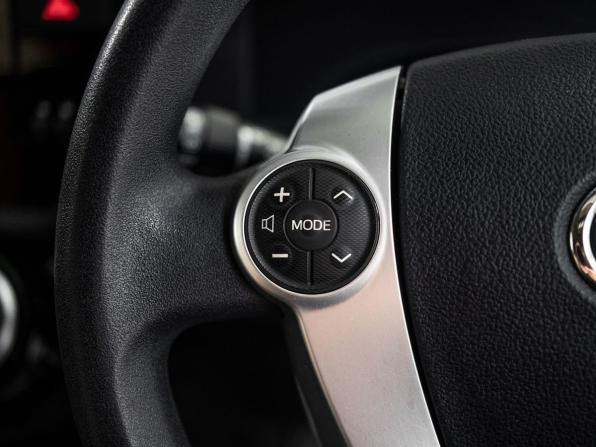 Toyota Aqua I Рестайлинг с пробегом 2015 года, цена 960 500 рублей, 99500 км, хэтчбек, Автокод Объявления
