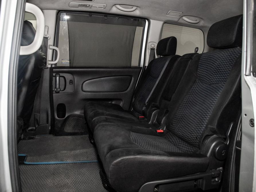 Nissan Serena IV (C26) Иркутск  - изображение 7