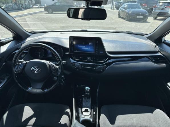 Toyota C-HR I с пробегом 2018 года, цена 1 940 000 рублей, 135991 км, внедорожник, Автокод Объявления