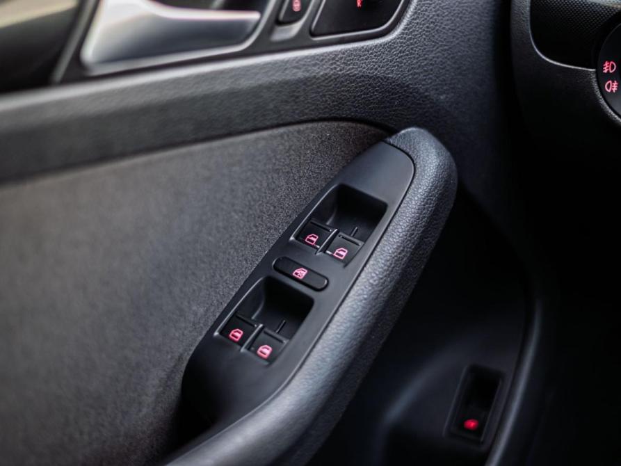 Volkswagen Jetta VI Рестайлинг Санкт-Петербург  - изображение 9