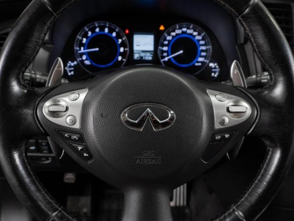 Infiniti QX70 с пробегом 2017 года, цена 2 400 000 рублей, 159129 км, внедорожник, Автокод Объявления