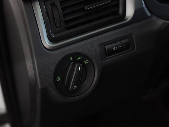 Skoda Rapid I с пробегом 2014 года, цена 829 000 рублей, 269600 км, лифтбек, Автокод Объявления