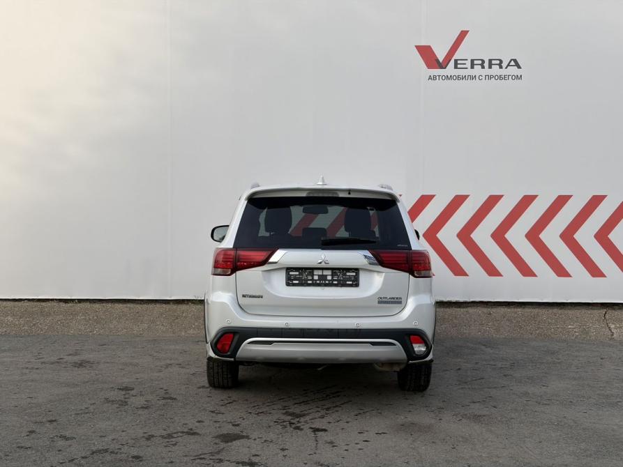 Mitsubishi Outlander III Рестайлинг 3 Пермь  - изображение 4