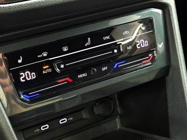 Volkswagen Tiguan II Рестайлинг с пробегом 2021 года, цена 2 799 000 рублей, 107500 км, внедорожник, Автокод Объявления