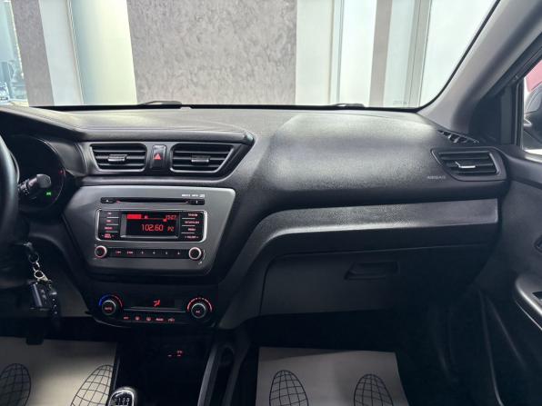 Kia Rio III с пробегом 2015 года, цена 899 000 рублей, 208520 км, седан, Автокод Объявления