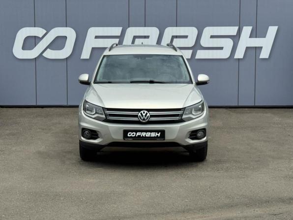 Volkswagen Tiguan I с пробегом 2011 года, цена 979 000 рублей, 259539 км, внедорожник, Автокод Объявления