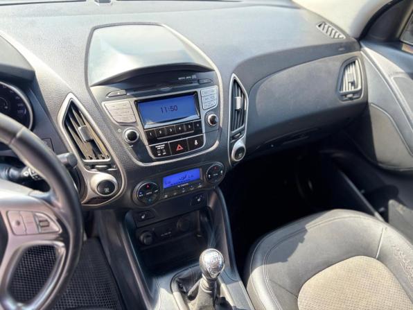 Hyundai ix35 I с пробегом 2010 года, цена 900 000 рублей, 278674 км, внедорожник, Автокод Объявления