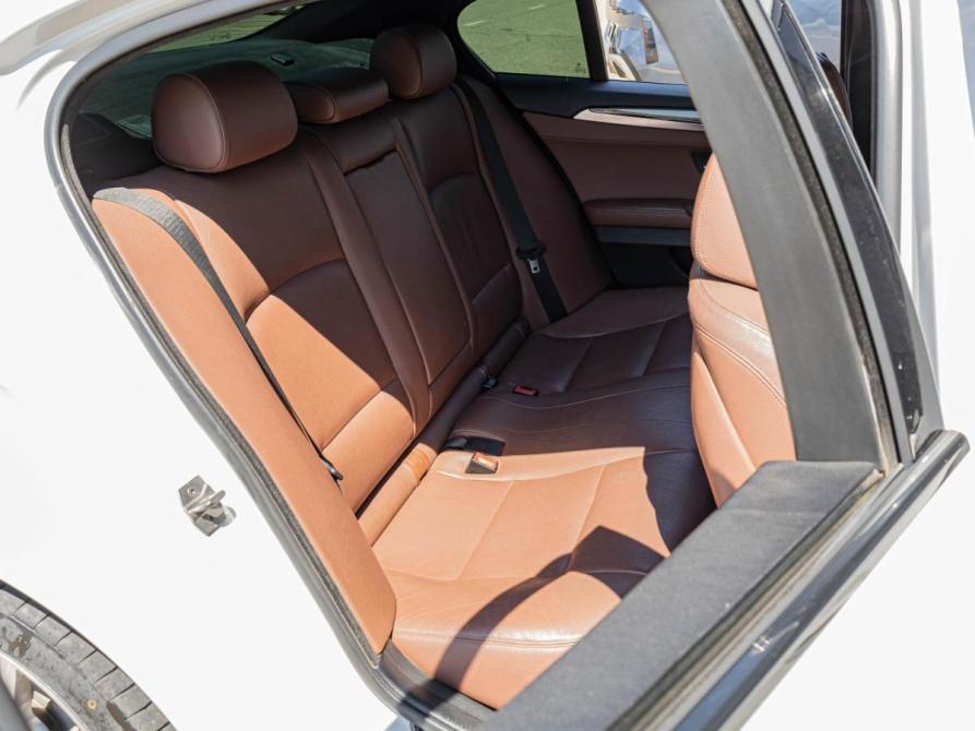 BMW 5 серии VI (F10/F11/F07) Рестайлинг Краснодар  - изображение 7