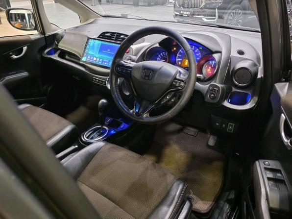 Honda Fit Shuttle I с пробегом 2012 года, цена 750 000 рублей, 211872 км, универсал, Автокод Объявления