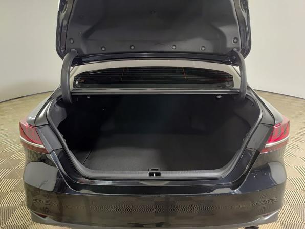 Toyota Camry VIII (XV70) с пробегом 2019 года, цена 2 630 000 рублей, 90000 км, седан, Автокод Объявления