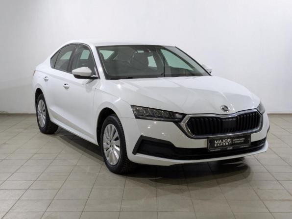 Skoda Octavia IV (A8) с пробегом 2021 года, цена 2 465 000 рублей, 53778 км, лифтбек, Автокод Объявления
