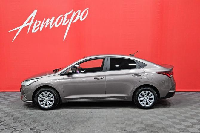 Hyundai Solaris II Рестайлинг с пробегом 2021 года, цена 1 595 000 рублей, 75315 км, седан, Автокод Объявления