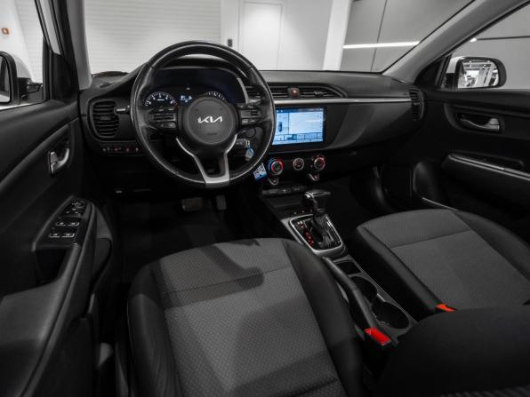 Kia Rio IV Рестайлинг с пробегом 2021 года, цена 1 595 000 рублей, 60091 км, хэтчбек, Автокод Объявления