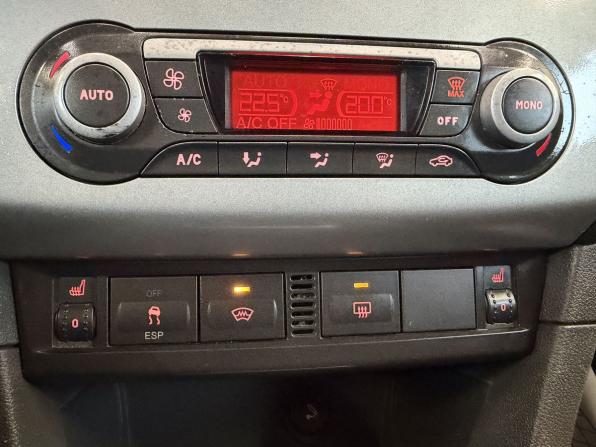 Ford Focus II с пробегом 2007 года, цена 295 000 рублей, 319489 км, хэтчбек, Автокод Объявления