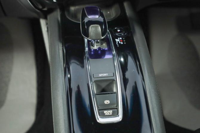 Honda Vezel I с пробегом 2014 года, цена 1 549 000 рублей, 184000 км, внедорожник, Автокод Объявления