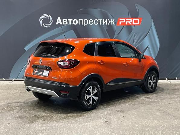 Renault Kaptur I с пробегом 2018 года, цена 1 194 000 рублей, 196678 км, внедорожник, Автокод Объявления