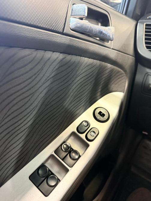 Hyundai Solaris I Челябинск  - изображение 18