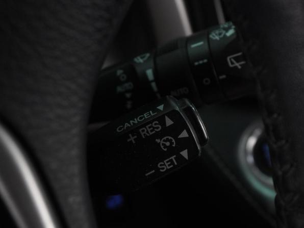 Toyota RAV4 IV (XA40) Рестайлинг с пробегом 2018 года, цена 2 655 000 рублей, 97022 км, внедорожник, Автокод Объявления