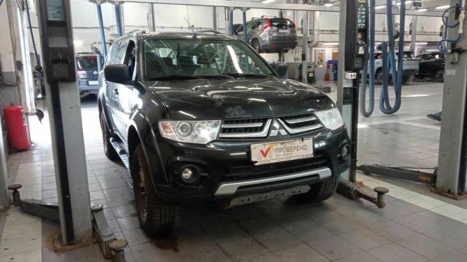 Mitsubishi Pajero Sport II Рестайлинг с пробегом 2014 года, цена 1 750 000 рублей, 107839 км, внедорожник, Автокод Объявления