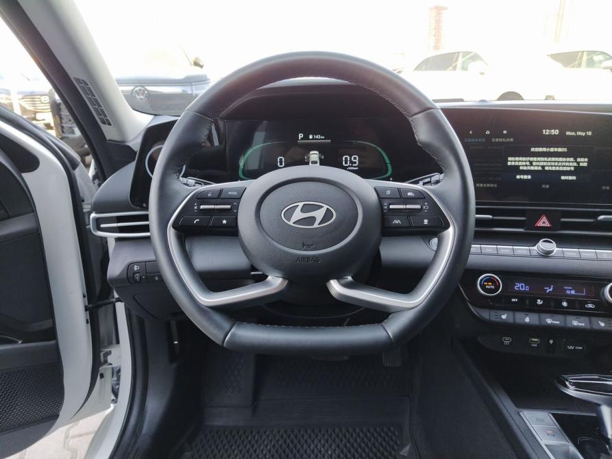Hyundai Elantra VII (CN7) Рестайлинг Екатеринбург  - изображение 26